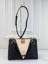 LOUIS VUITTON V TOTE BB EMPREINTE BLACK CREME