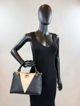 LOUIS VUITTON V TOTE BB EMPREINTE BLACK CREME