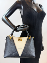LOUIS VUITTON V TOTE BB EMPREINTE BLACK CREME