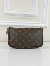 LOUIS VUITTON POCHETTE ACCESSORIES CROSSBODY AR0030