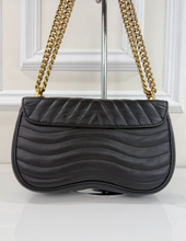 LOUIS VUITTON NEW WAVE MM