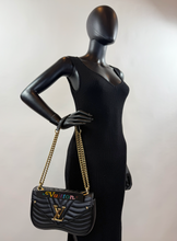 LOUIS VUITTON NEW WAVE MM