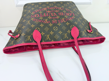 LOUIS VUITTON NEVERFULL MM "ARTICLES DE VOYAGE" LIMITED EDITION IN ROSE