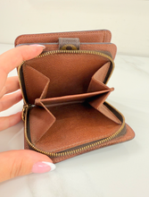 LOUIS VUITTON WALLET COMPACT