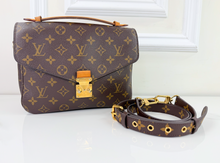 LOUIS VUITTON POCHETTE METIS MONOGRAM