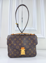 LOUIS VUITTON POCHETTE METIS MONOGRAM