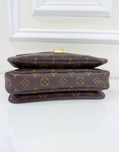 LOUIS VUITTON POCHETTE METIS MONOGRAM