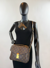 LOUIS VUITTON POCHETTE METIS MONOGRAM