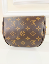 LOUIS VUITTON MINI BUMBAG