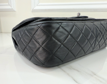 CHANEL CLASSIC JUMBO TWIST FLAP BAG