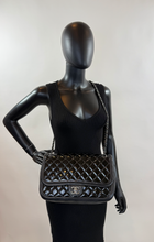 CHANEL CLASSIC JUMBO TWIST FLAP BAG
