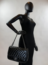 CHANEL CLASSIC JUMBO TWIST FLAP BAG