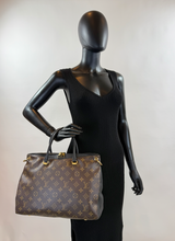 LOUIS VUITTON PALLAS MM TOTE IN BLACK