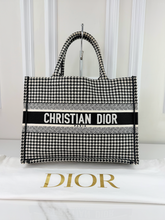 DIOR HOUNDSTOOTH EMBROIDERED MEDIUM BOOK TOTE