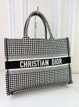 DIOR HOUNDSTOOTH EMBROIDERED MEDIUM BOOK TOTE