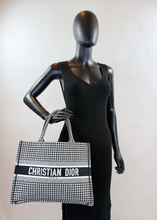 DIOR HOUNDSTOOTH EMBROIDERED MEDIUM BOOK TOTE