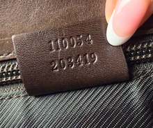 GUCCI SUPREME MESSENGER BAG