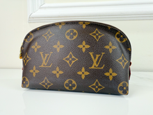 LOUIS VUITTON COSMETIC POUCH MONOGRAM SD0093