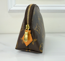 LOUIS VUITTON COSMETIC POUCH MONOGRAM SD0093