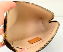 LOUIS VUITTON COSMETIC POUCH MONOGRAM SD0093