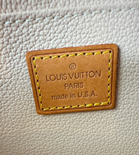 LOUIS VUITTON COSMETIC POUCH MONOGRAM SD0093