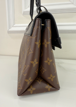 LOUIS VUITTON ONE HANDLE FLAP MM