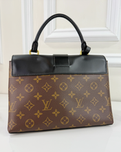 LOUIS VUITTON ONE HANDLE FLAP MM