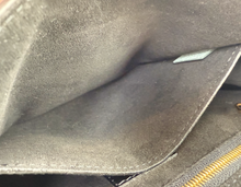 LOUIS VUITTON ONE HANDLE FLAP MM