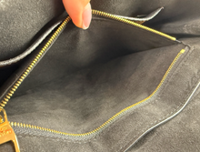 LOUIS VUITTON ONE HANDLE FLAP MM