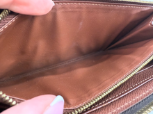 LOUIS VUITTON WALLET ASTRID / WRISTLET
