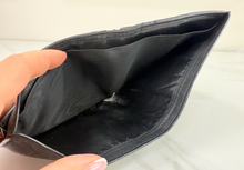 GUCCI GUCCISSIMA BI-FOLD BLACK WALLET (UNISEX)