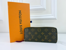 LOUIS VUITTON WALLET CLEMENCE FUCHSIA