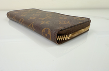 LOUIS VUITTON WALLET CLEMENCE FUCHSIA