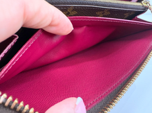 LOUIS VUITTON WALLET CLEMENCE FUCHSIA