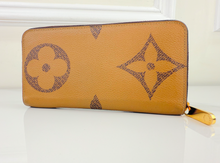 LOUIS VUITTON WALLET ZIPPY GIANT REVERSE