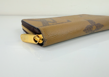 LOUIS VUITTON WALLET ZIPPY GIANT REVERSE