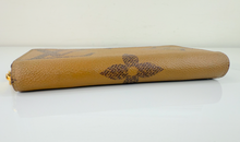 LOUIS VUITTON WALLET ZIPPY GIANT REVERSE