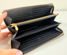 LOUIS VUITTON WALLET ZIPPY GIANT REVERSE