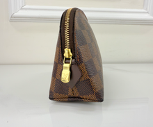LOUIS VUITTON COSMETIC POUCH DE