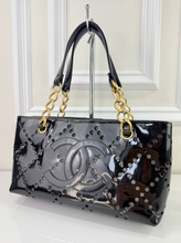 CHANEL PATENT PERFORATED CC SHOPPING TOTE + POUCH