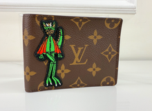 LOUIS VUITTON WALLET BIFOLD EMBROIDERED CARTOON LV FRIENDS SLENDER