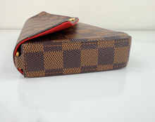 LOUIS VUITTON FELICIE POCHETTE DE CHAIN BAG