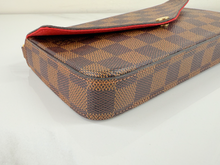 LOUIS VUITTON FELICIE POCHETTE DE CHAIN BAG