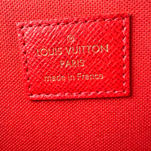LOUIS VUITTON FELICIE POCHETTE DE CHAIN BAG