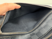 LOUIS VUITTON AMBLER DE GRAPHITE BELT BAG (UNISEX)