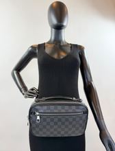 LOUIS VUITTON AMBLER DE GRAPHITE BELT BAG (UNISEX)