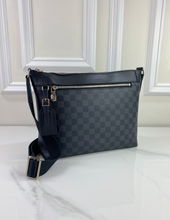 LOUIS VUITTON MICK PM NM DAMIER GRAPHITE