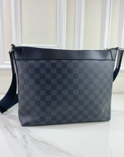 LOUIS VUITTON MICK PM NM DAMIER GRAPHITE