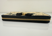 GUCCI HERBARIUM ZIP AROUND WALLET IN BLACK