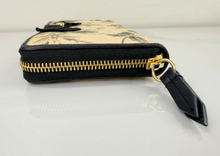 GUCCI HERBARIUM ZIP AROUND WALLET IN BLACK